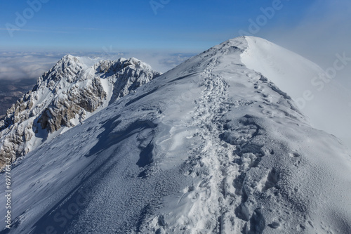 winter mountain landscape © porojnicu