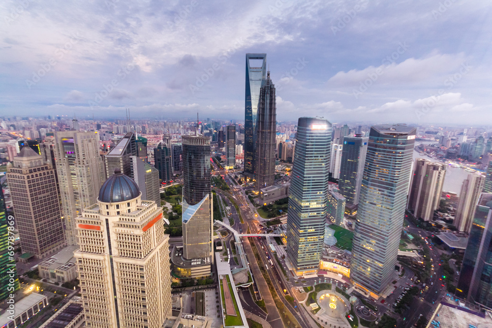 Obraz premium shanghai lujiazui financial center aside