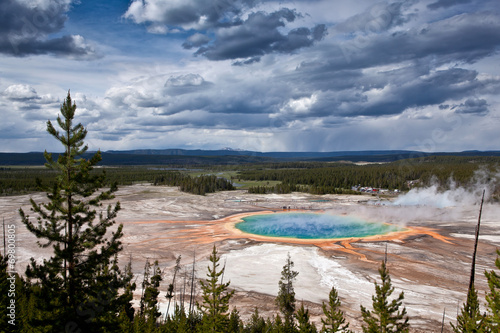 USA - Yellowstone NP, prismatic pool