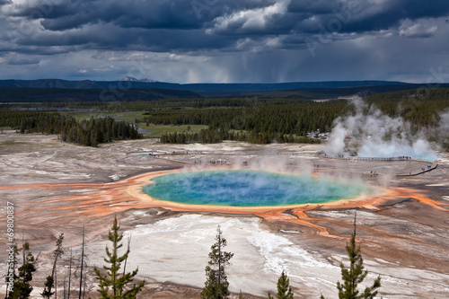USA - Yellowstone NP, prismatic pool