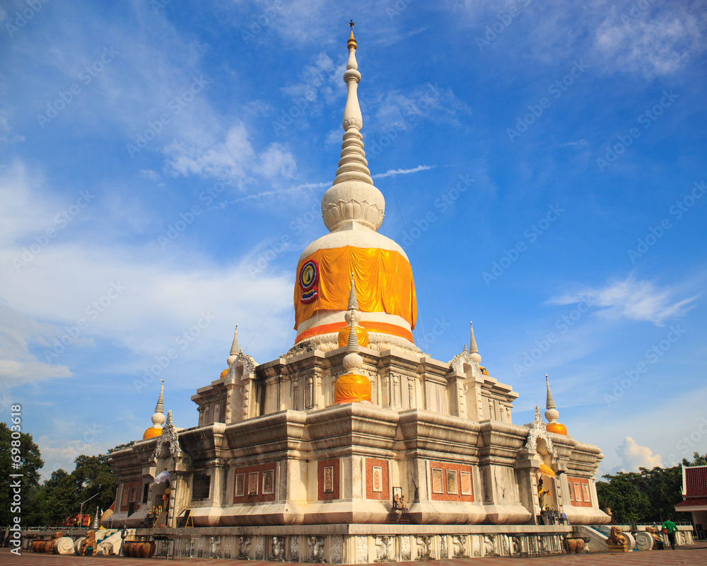 Fototapeta premium Phra That Na Dun at Maha Sarakhamin Thailand