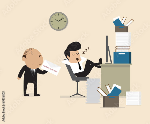 Boss see Employee fall assleep during working