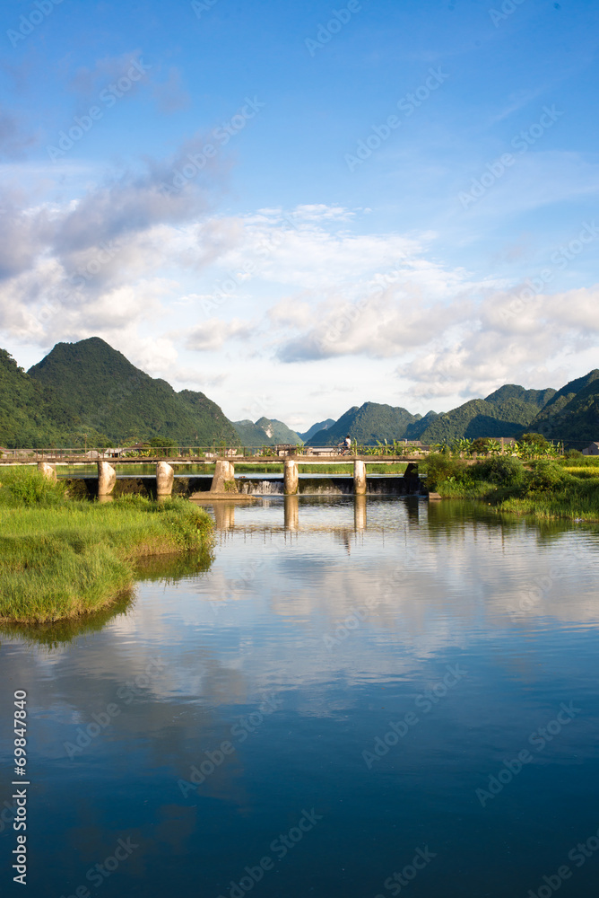 Fototapeta premium Bac Son Valley in Vietnam