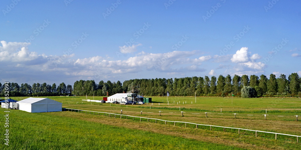 Pferderennbahn in Hooksiel ( Ostfriesland )