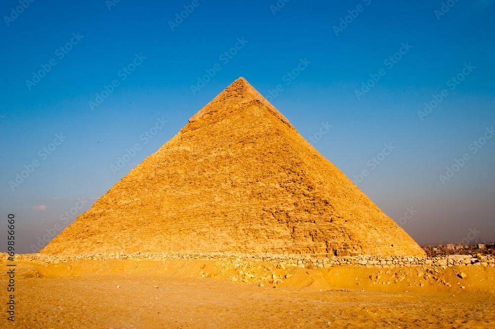Egyptian Pyramids of the Giza Plateau, Cairo Egyptian Pyramids of the Giza Plateau, Cairo
