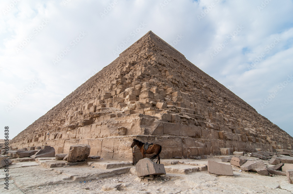 Egyptian Pyramids of the Giza Plateau, Cairo Egyptian Pyramids of the Giza Plateau, Cairo