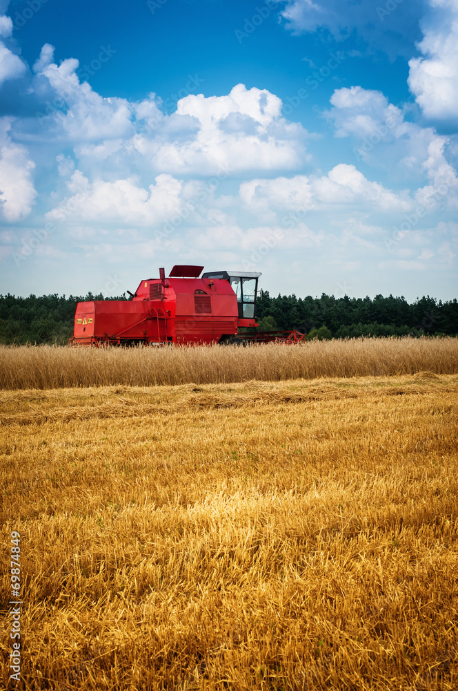 combine harvester combine harvester