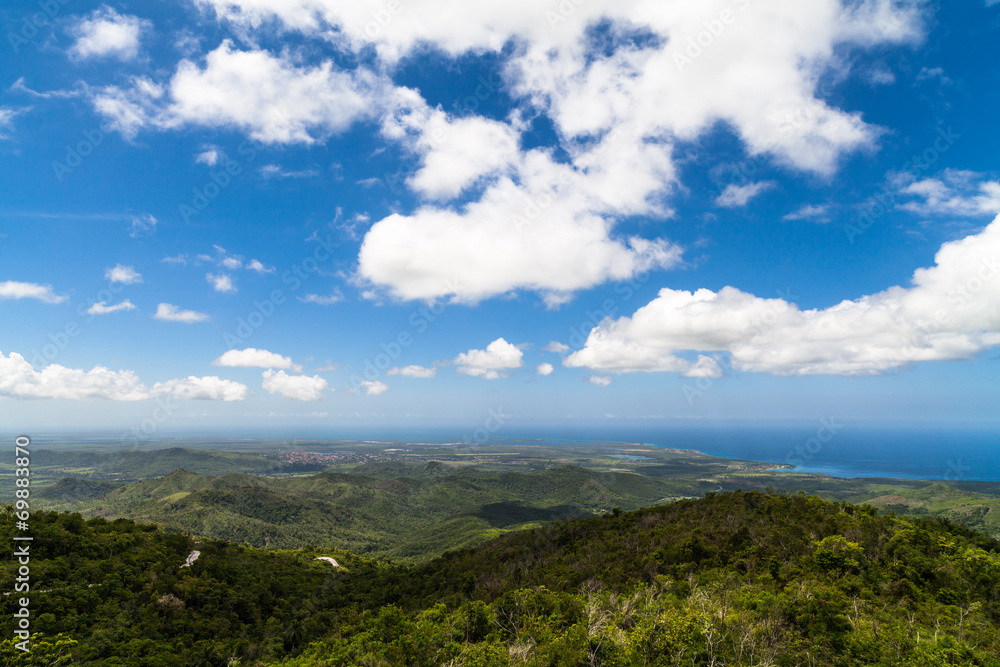 Kuba Trinidad Panoramablick vom Gebirge auf die Küste
