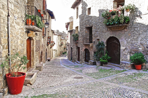 Fototapeta Naklejka Na Ścianę i Meble -  The old town. Spain