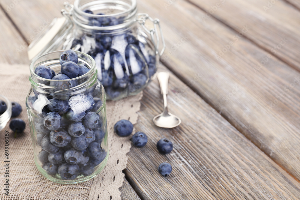 Fresh blueberries on wooden table