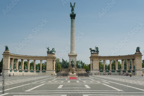 Canvas Print Heroes square in Budapest