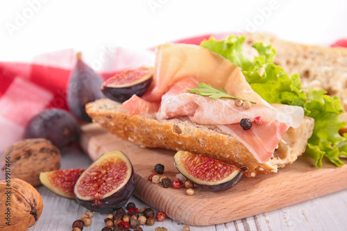 bread with ham