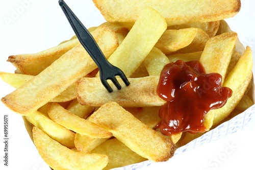 Pommes Frites mit Ketchup photo