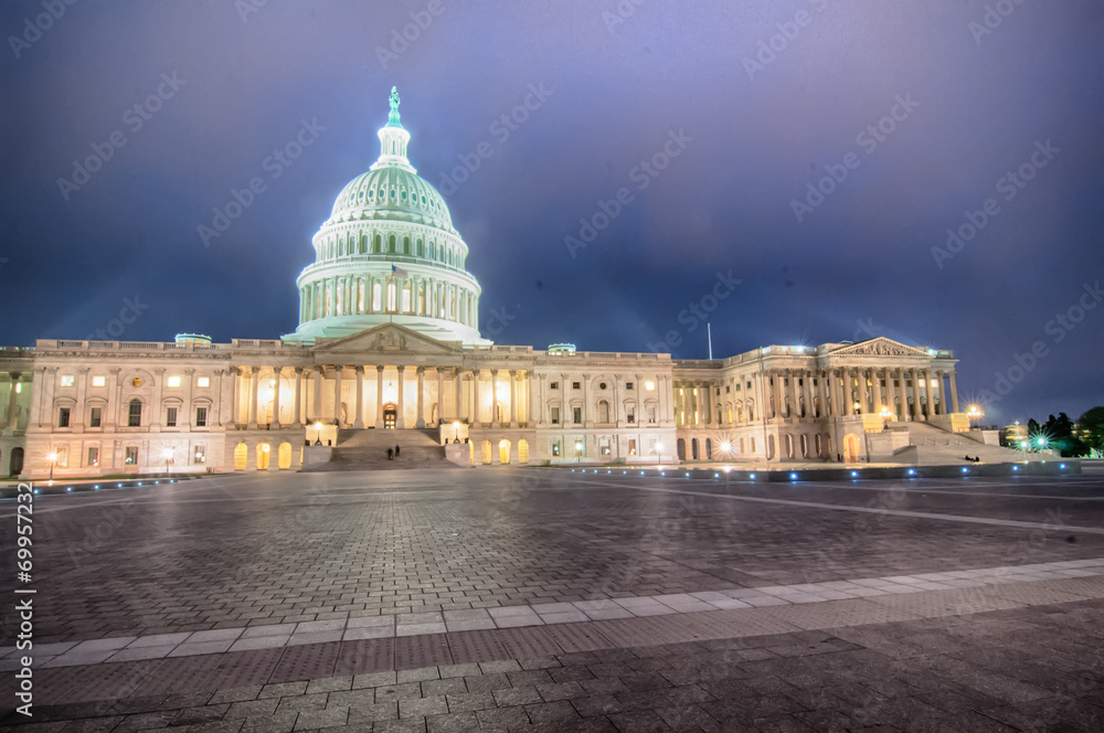 US Capitol Building  at night