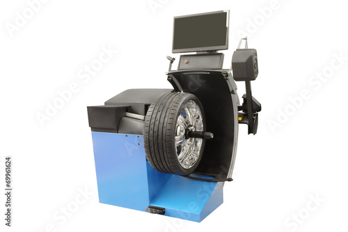 image of tyre fitting machine