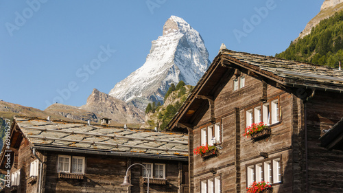 Zermatt, Dorf, Schweizer Alpen, Dorfkern, Holzhäuser