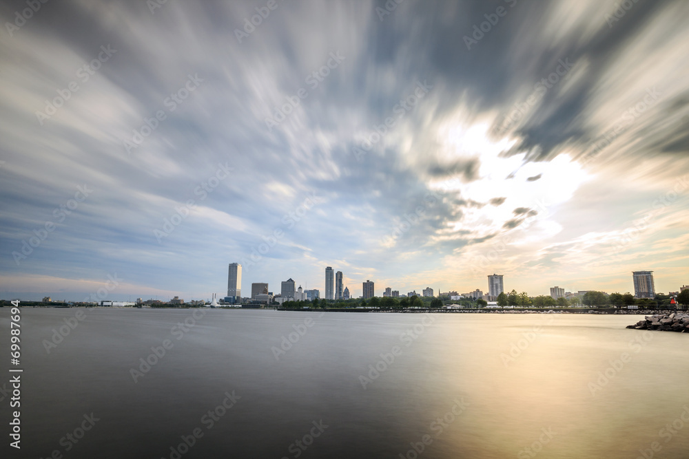 Fototapeta premium Milwaukee skyline, Wisconsin, USA