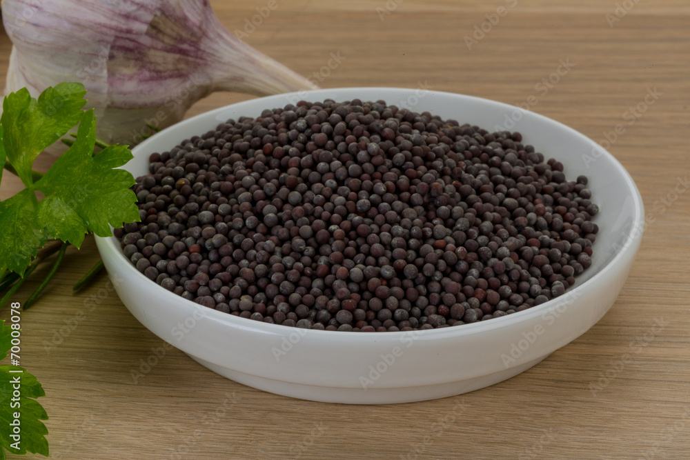 Black mustard seeds