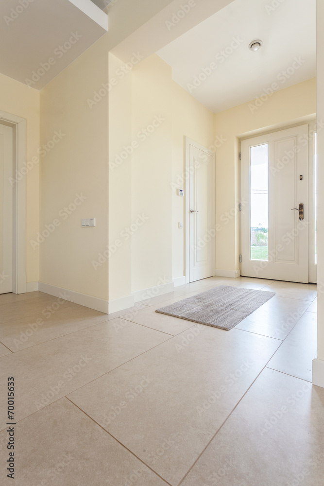 Fototapeta premium Bright clean hallway