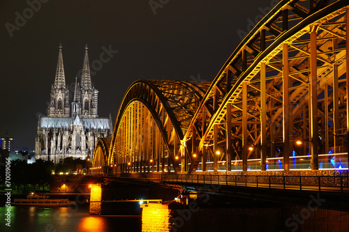 Köln bei Nacht #70019066