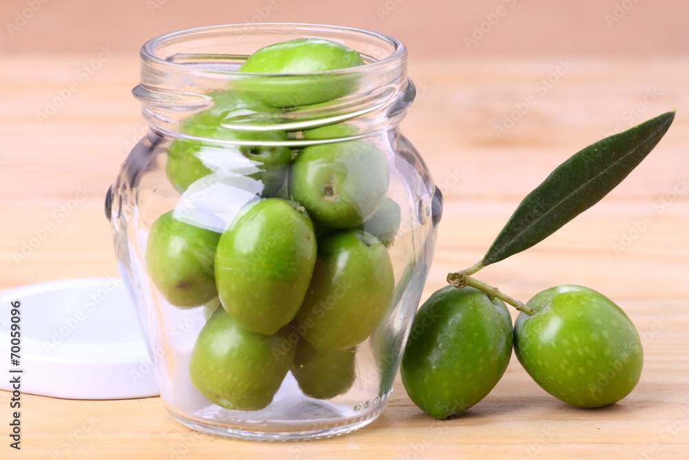 Vasetto di olive verdi Vasetto di olive verdi