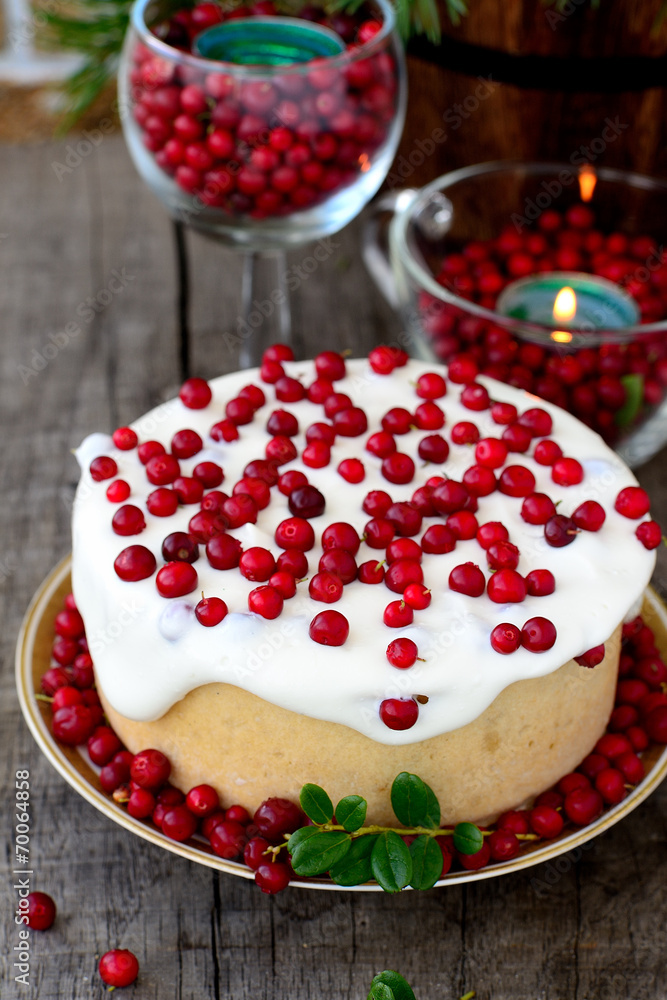 White chocolate cheesecake tart with cranberries White chocolate cheesecake tart with cranberries