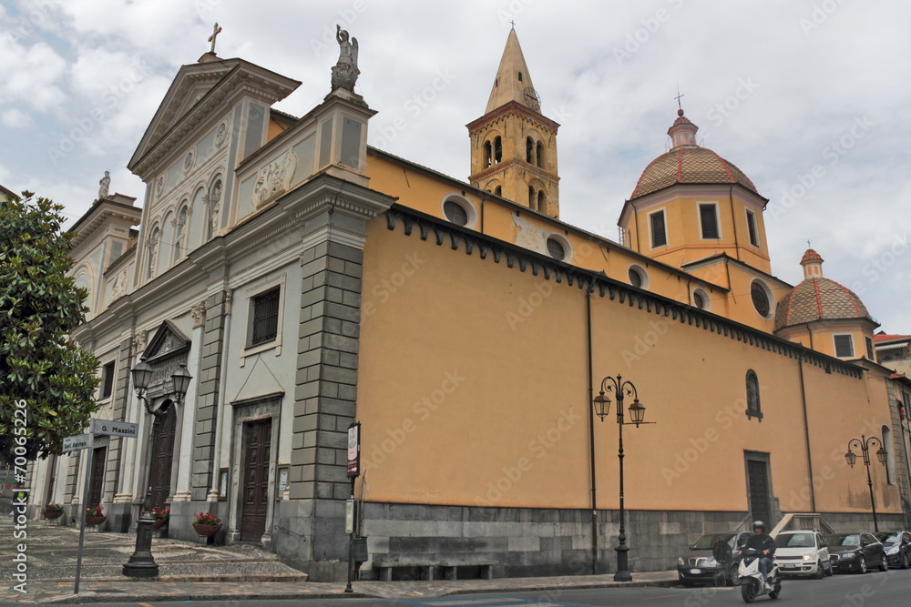 Fototapeta premium Collegiata di Sant Ambrogio