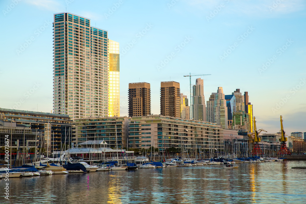 Obraz premium Puerto Madero in Buenos Aires