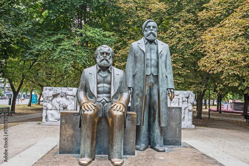 Berlin,Marx-Engels Denkmal