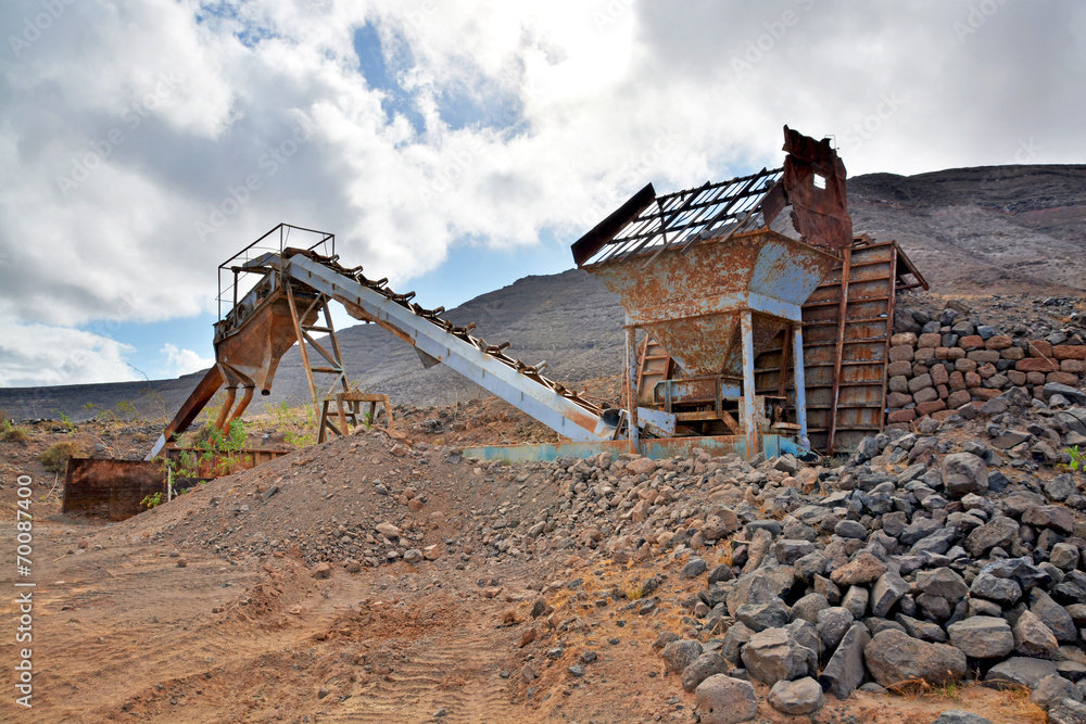Fototapeta premium cantera en el desierto de lanzarote