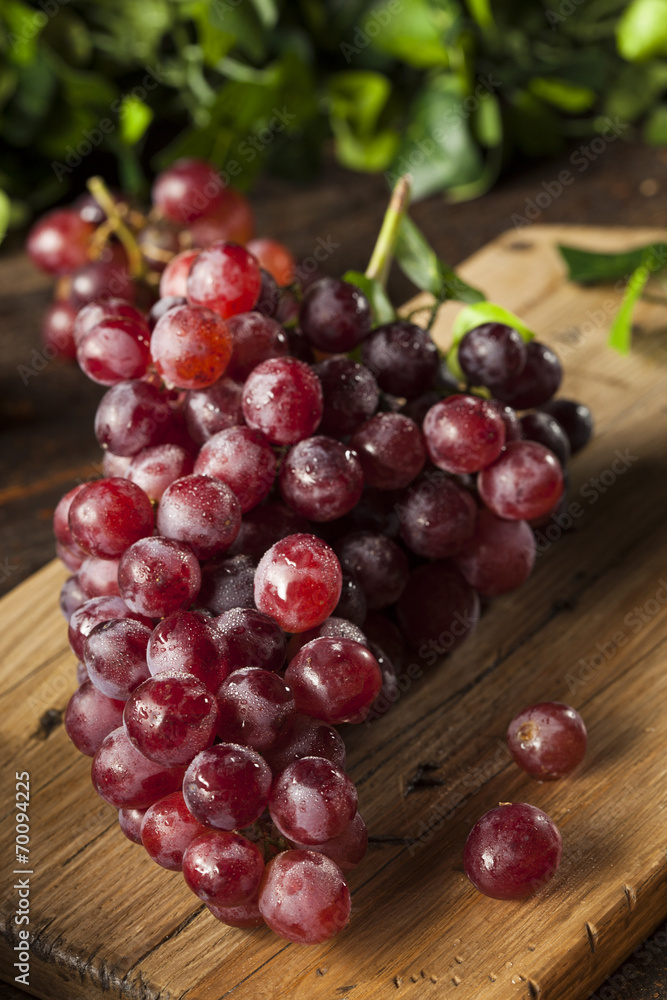 Organic Raw Red Grapes Organic Raw Red Grapes