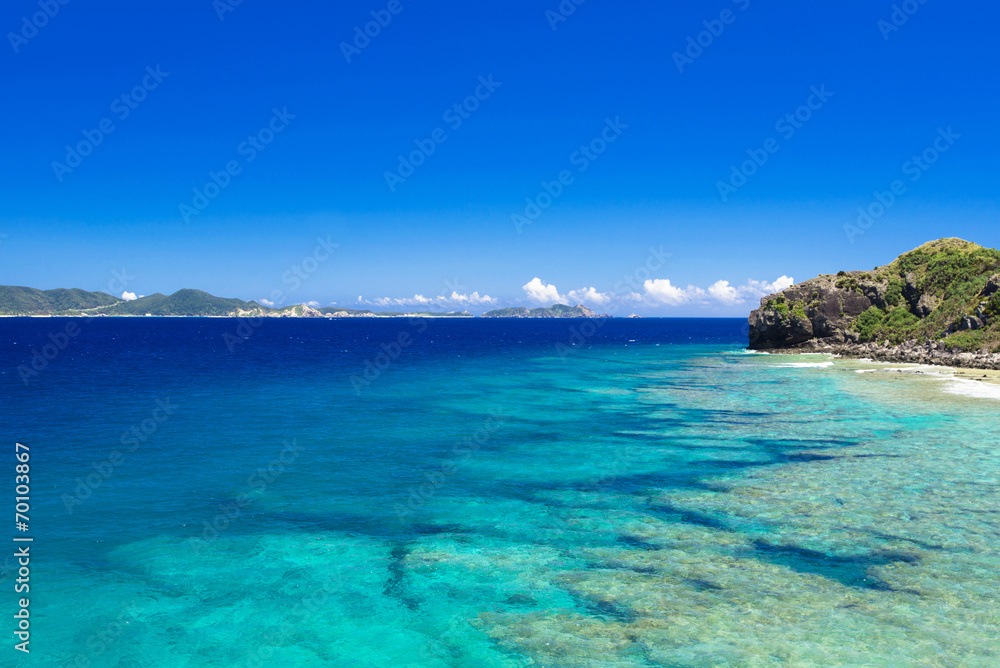 沖縄の海・慶留間島