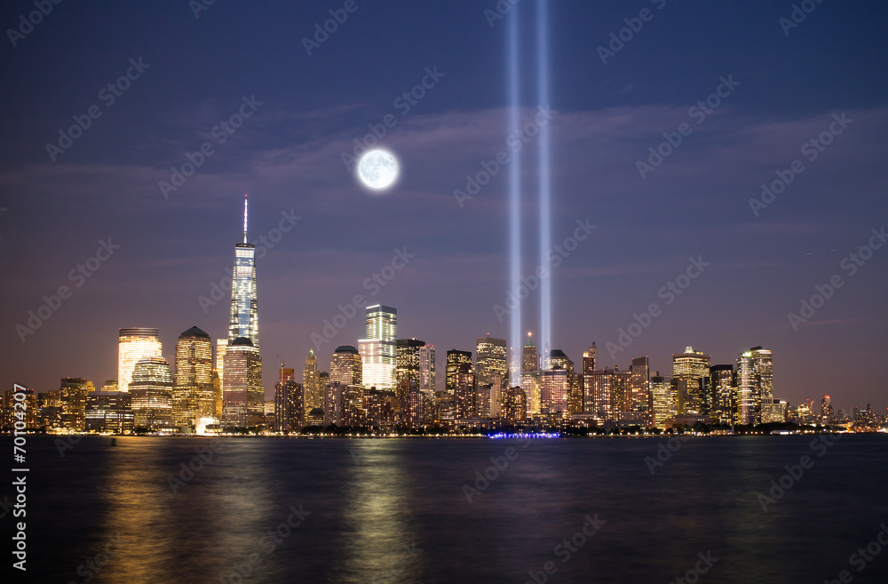 Obraz premium Tribute in Light at lower Manhattan