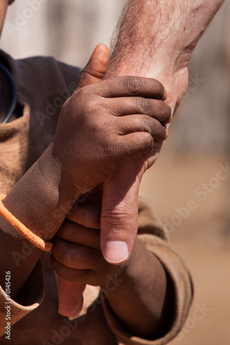 Una mano di aiuto