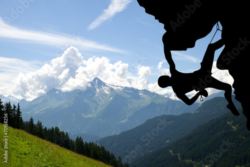 Kletterer im Zillertal - Alpen photo