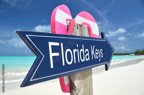 Florida Keys sign on the beach © pincasso
