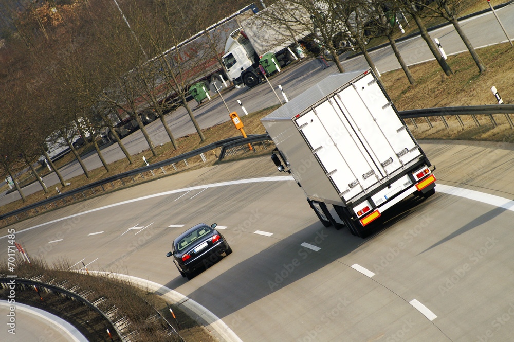 Naklejka premium Auf der Überholspur