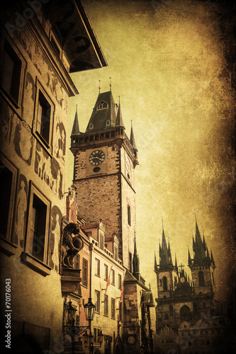 historiche Gebäude in der Prager Altstadt im Antiklook