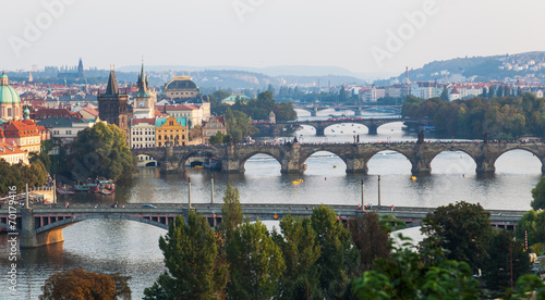 Ansicht von Prag und der Moldau mit den Prager Brücken