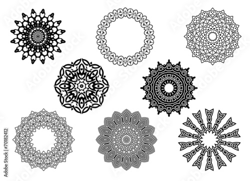 Circle vignette lace ornaments set
