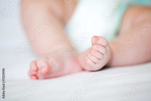 New born baby feet © len44ik