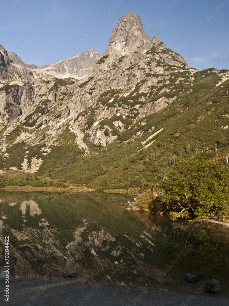 Zelene pleso with Jastrabia veža and other peaks