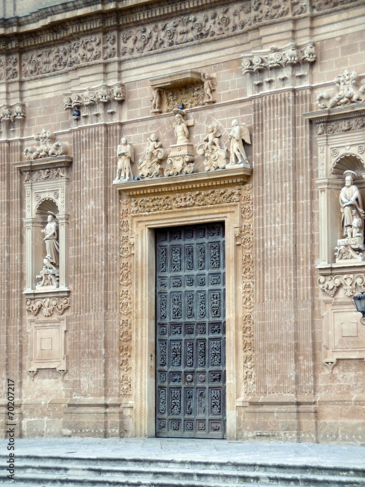 Fototapeta premium Santuario del SS Crocifisso e della pietà - portale