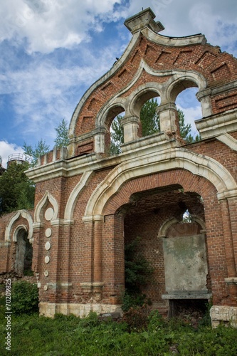 Старинная усадьба, развалины