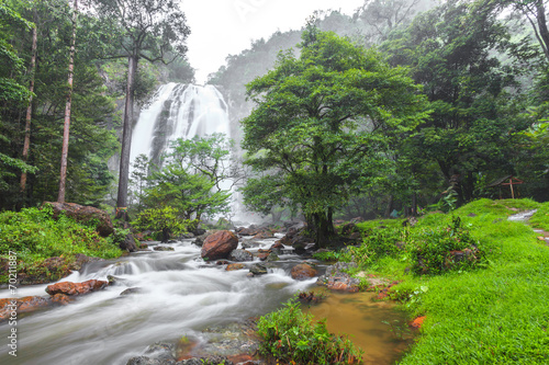 Khong Lan waterfall ,Kampaeng Phet ,Thailand photo