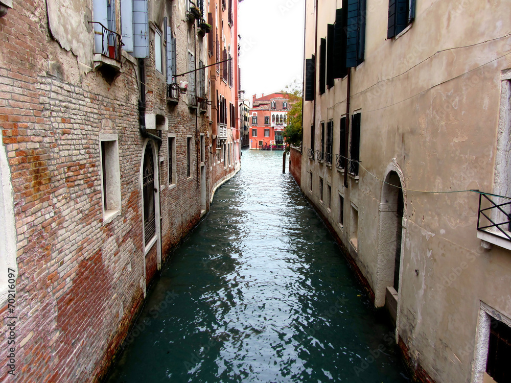 Venice water alley
