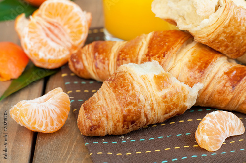 croissant and mandarine