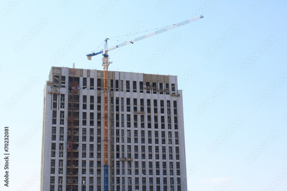 Cranes and building construction Cranes and building construction