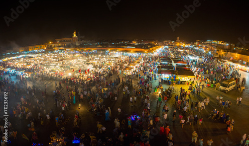 Fototapeta Naklejka Na Ścianę i Meble -  Jemaa el-Fnaa, square and market place in Marrakesh