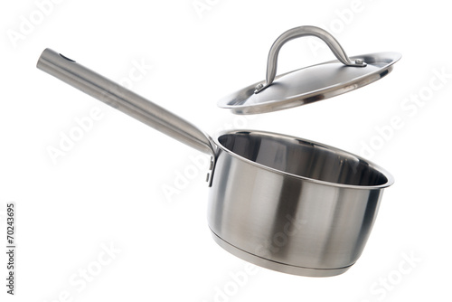 Cooking pot with lid